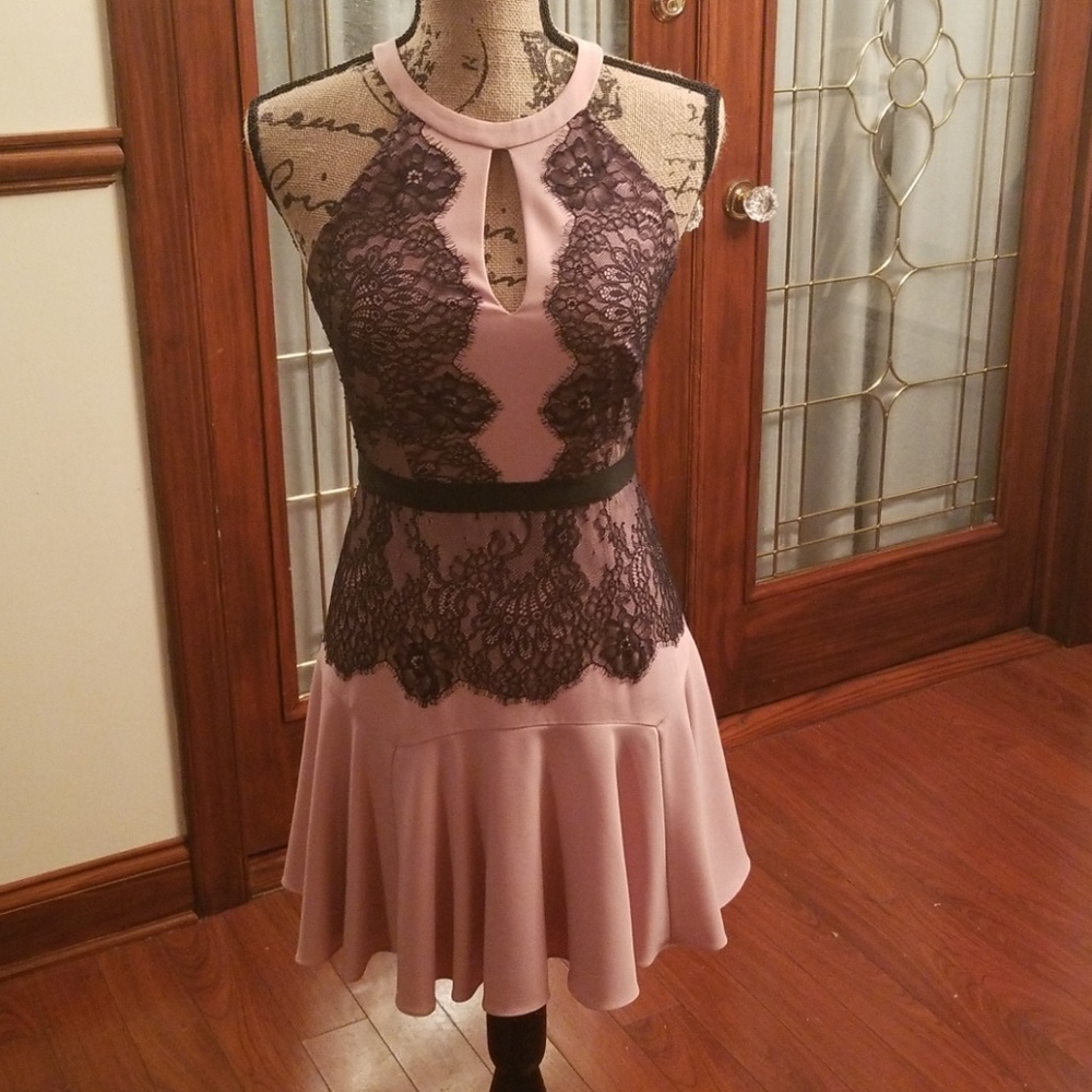 BCBG MAXAZRIA Formal Dress